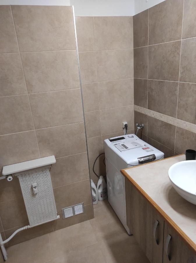 Appartement 70M² Pierrelatte Cosy, Netflix+Wifi Exterior foto
